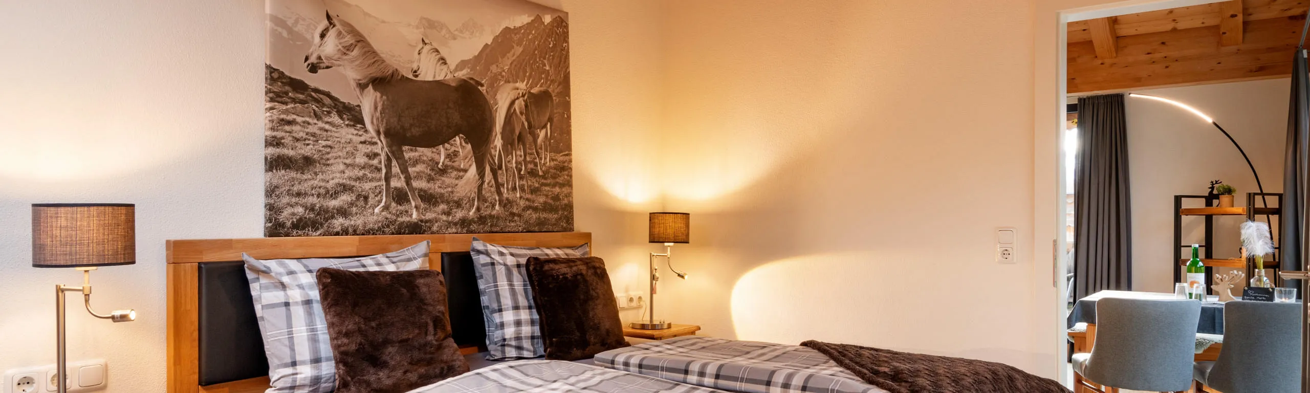 Schlafzimmer New Mountain mit Boxspringbett