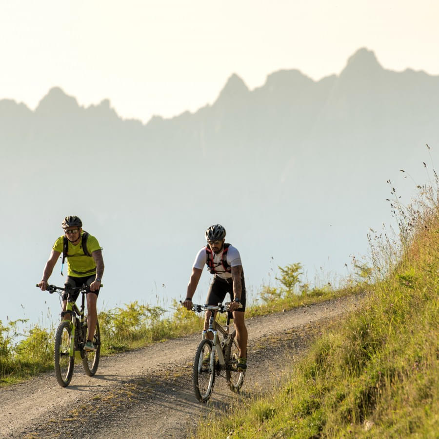 mountainbiken-in-der-region-st--johann-in-tirol-1