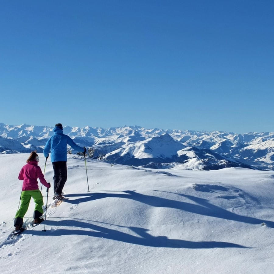 schneeschuhwanderung-am-hochplateau-der-steinplatte-waidring