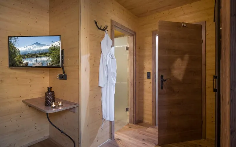 natzenhof_st_johann_chalet_bergblick_schlafzimmer_2.jpg